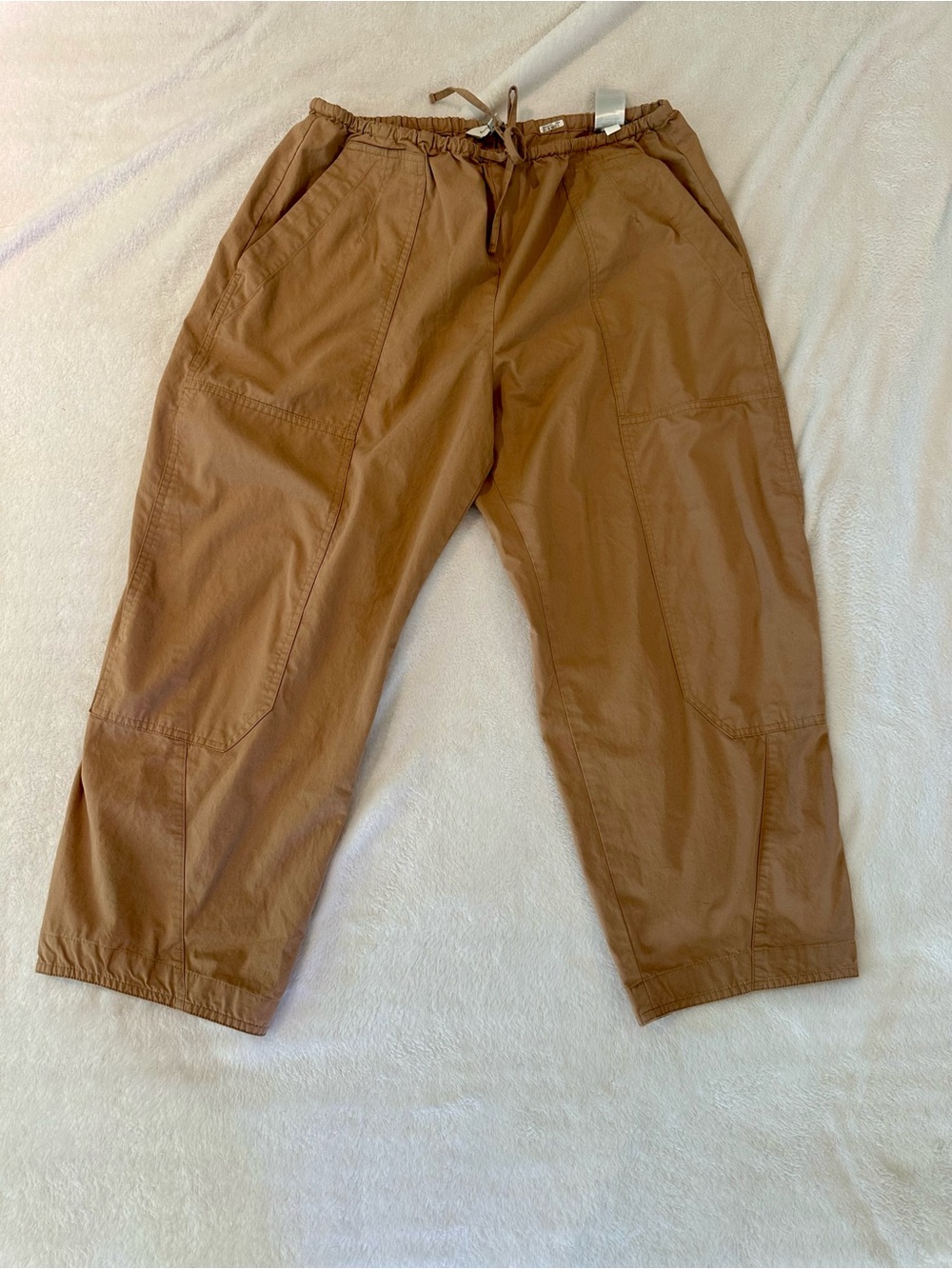 Banana Republic- drawstring chinos - women’s M - tan